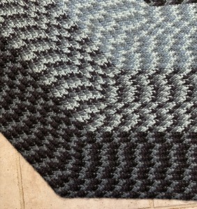 lot 68 image: Woven Octagon Rug