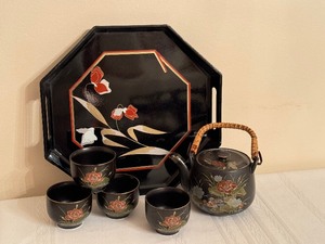 lot 84 image: Vintage Asian Tea Set