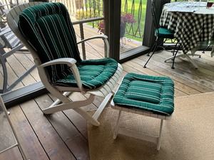 lot 37 image: Allibert Patio Chair and Ottoman