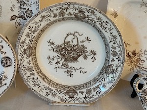 lot 38 image: Five Pieces of Antique Brown and White Transferware