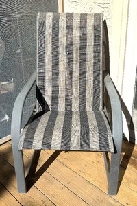 lot 79 image: Pretty Patio Chair with Ottoman