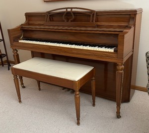lot 14 image: Chickering Piano