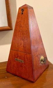 lot 108 image: Vintage Seth Thomas Metronome