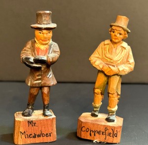 lot 26 image: Two Vintage Miniature Hand Carved Wooden Figurines