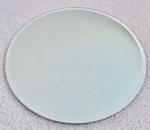 lot 126 image: Simple Beveled Round Mirror