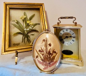 lot 101 image: Unique Vintage Decorative Items