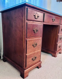 lot 123 image: Vintage Wooden 7 Drawer Desk with Glass Top