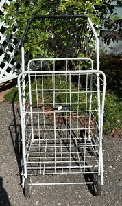 lot 285 image: Easy Wheels Cart