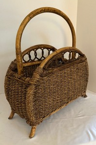 lot 315 image: Lovely Literature Stand  Basket