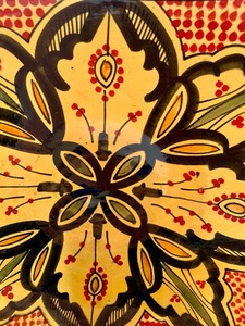lot 257 image: Vintage Morocco Style Square Painted Tray