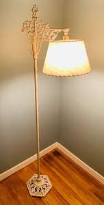 lot 260 image: Vintage White Metal Bridge Floor Lamp
