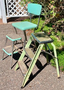 lot 262 image: Vintage Cosco Step Stool  Kitchen Stool and Small Ladder