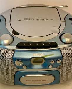 lot 267 image: Philips AZ8085 CD AMFM Radio Cassette Recorder