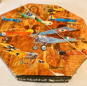 lot 277 image: Great Variety of Vintage Puzzles