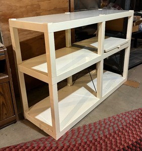 lot 400 image: Plastic Three Tiered Storage Shelf