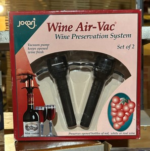 lot 402 image: Variety of Household Items including Kitchen Gadgets