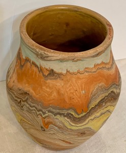 lot 360 image: Vintage Nemadji Pottery Vase Hand-Made Clay Swirl Vintage