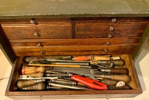 lot 368 image: Vintage Tool Box with Tools