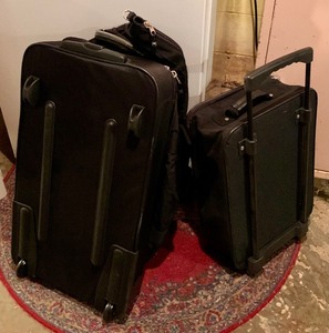 lot 411 image: Two Pieces of Luggage  Large Expandable Duffel and Carry-on