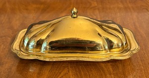 lot 415 image: Gold Colored Serving Platters and Butter Dish