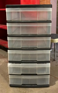 lot 418 image: Six Drawer Plastic Organizer