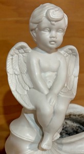 lot 436 image: Angels International Cherub Planter
