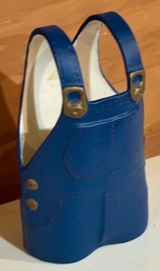 lot 437 image: Darling Pants Planter