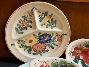 lot 204 image: Vintage Colorful Serving Dishes