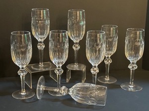 lot 7 image: Set of 8 Waterford Curraghmore Crystal Wine Glasses
