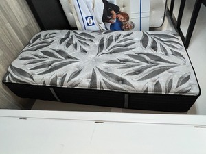 Sealy SMB Exuberant II Twin XL Mattress