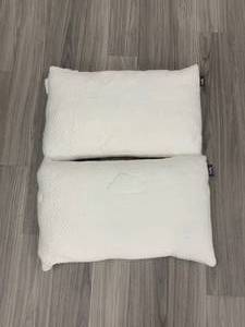 2 Puffy Cloud Pillows