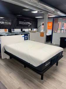 Tempur-Pedic ProAdapt soft Queen size mattress on adjustable base