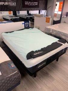 Tempur-Pedic pro adapt queen size bed cover