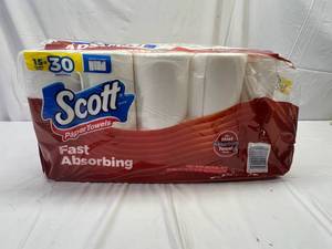 lot 50 image: 15 Rolls Scott Paper Towels