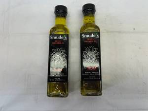 lot 56 image: 2x 8oz Smudes Infused Sunflower Oil-Italian