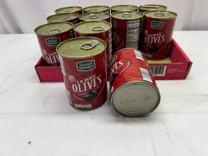 lot 77 image: 12x Tuscan Garden Large Black Olives-Pitted