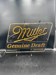 lot N009 image: Miller Genuine Draft Neon Sign