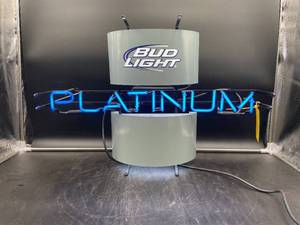 lot N069 image: Bud Light Platinum Neon Sign