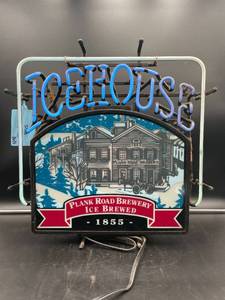 lot N149 image: Vintage Icehouse Beer Neon Sign