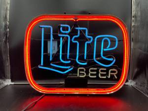 lot N178 image: Gold Frame Lite Beer Neon Sign