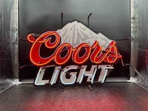 lot N197 image: Coors Light Neon Sign