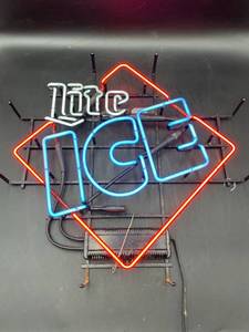 lot N264 image: 1996 Miller Lite Ice Beer Neon Sign