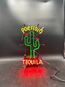 lot N402 image: Porfidio Tequila Cactus Neon Sign