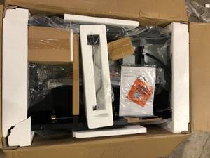 Blackstone 4-Burner Liquid Propane Outdoor Griddle with Hood in Black   Customer Returns See Picture