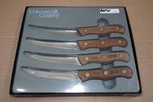 lot 134 image: Chicago Cutlery 4-Piece Set