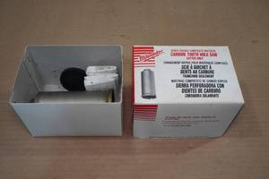 lot 154 image: Milwaukee 2-18 Carbide Tooth Hole Saw -Cutter Only