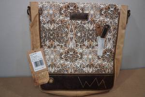 lot 164 image: Sixtease Ariely Shoulder Bag