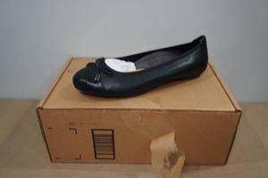 lot 189 image: Vionic Minna Ballet Flats -Size 9
