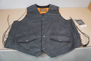 lot 203 image: First Manufacturing Leather Vest -XXL