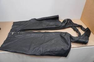 lot 209 image: Adjustable Waist Leather Chaps